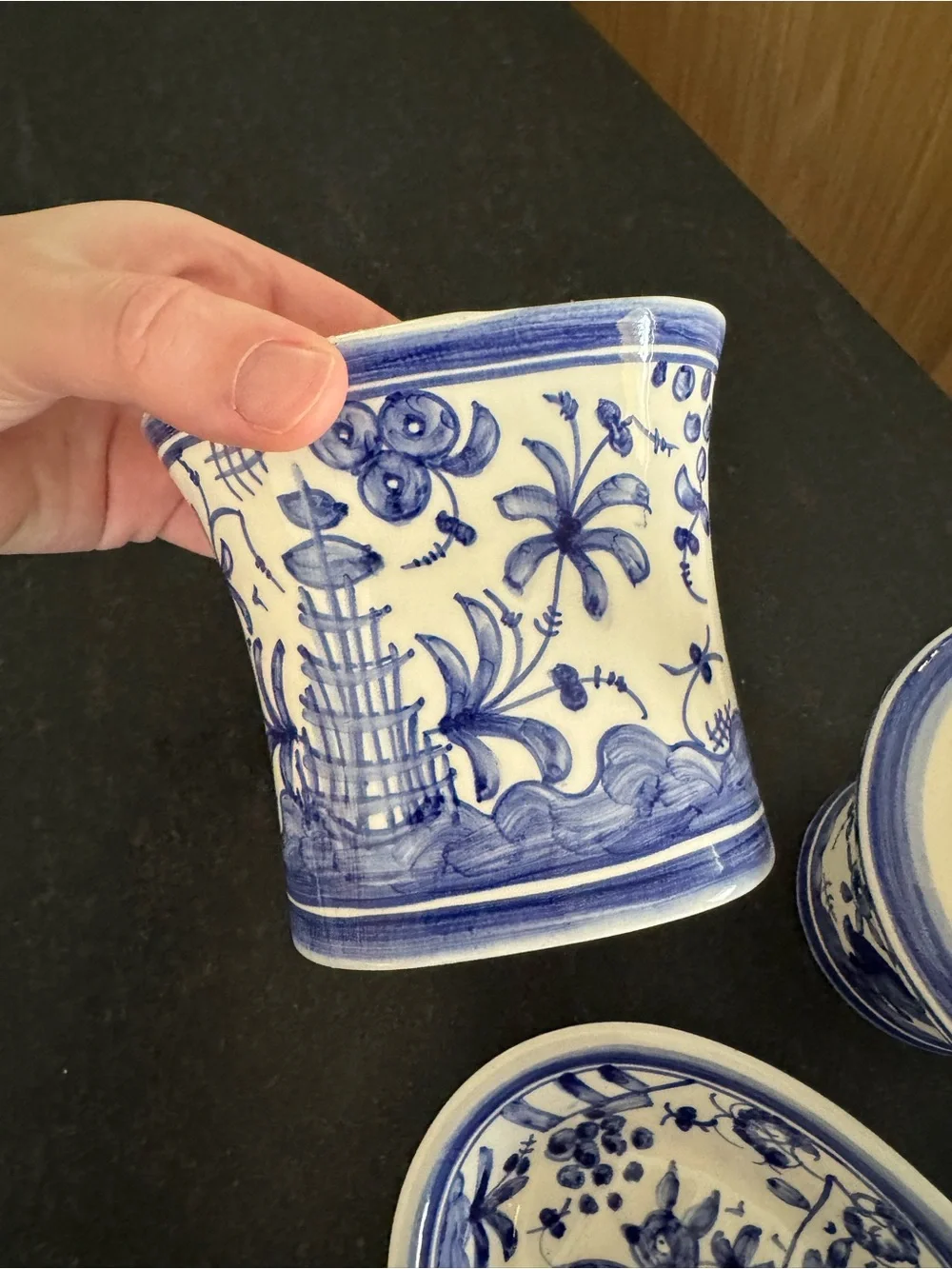 Casafina Portugal Hand Painted Blue White Chinoiserie Bath Set Rabbit Floral